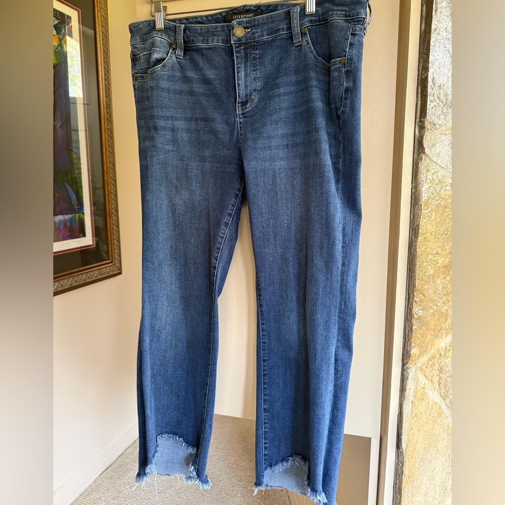 Liverpool Cropped Flare Jeans with Raw Frayed Hem - Picture 4 of 5